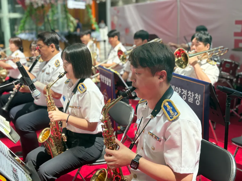 잡월드 로비콘서트 2회차